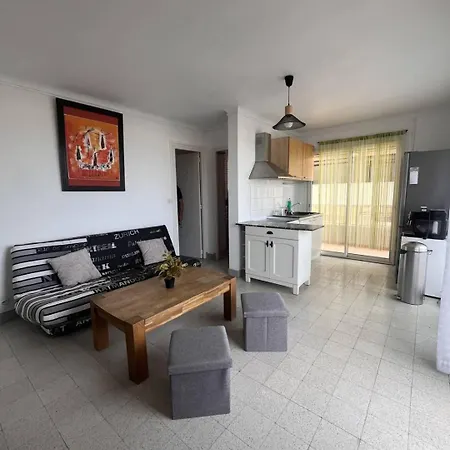 T2 Au Coeur De La Station Balneaire Clim Et Wifi 4mira1
