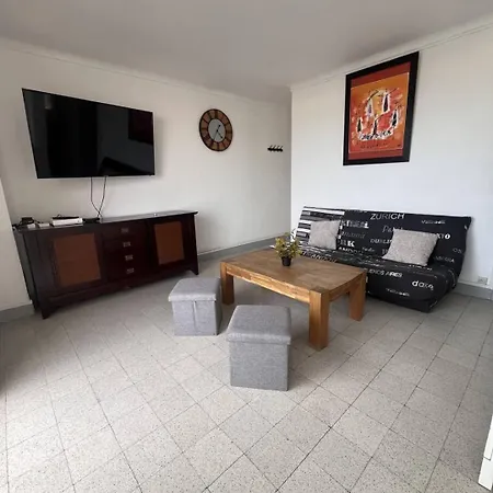 T2 Au Coeur De La Station Balneaire Clim Et Wifi 4mira1